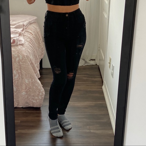 Hollister Women’s Black High-Rise Skinny Jeans - Picture 4 of 4